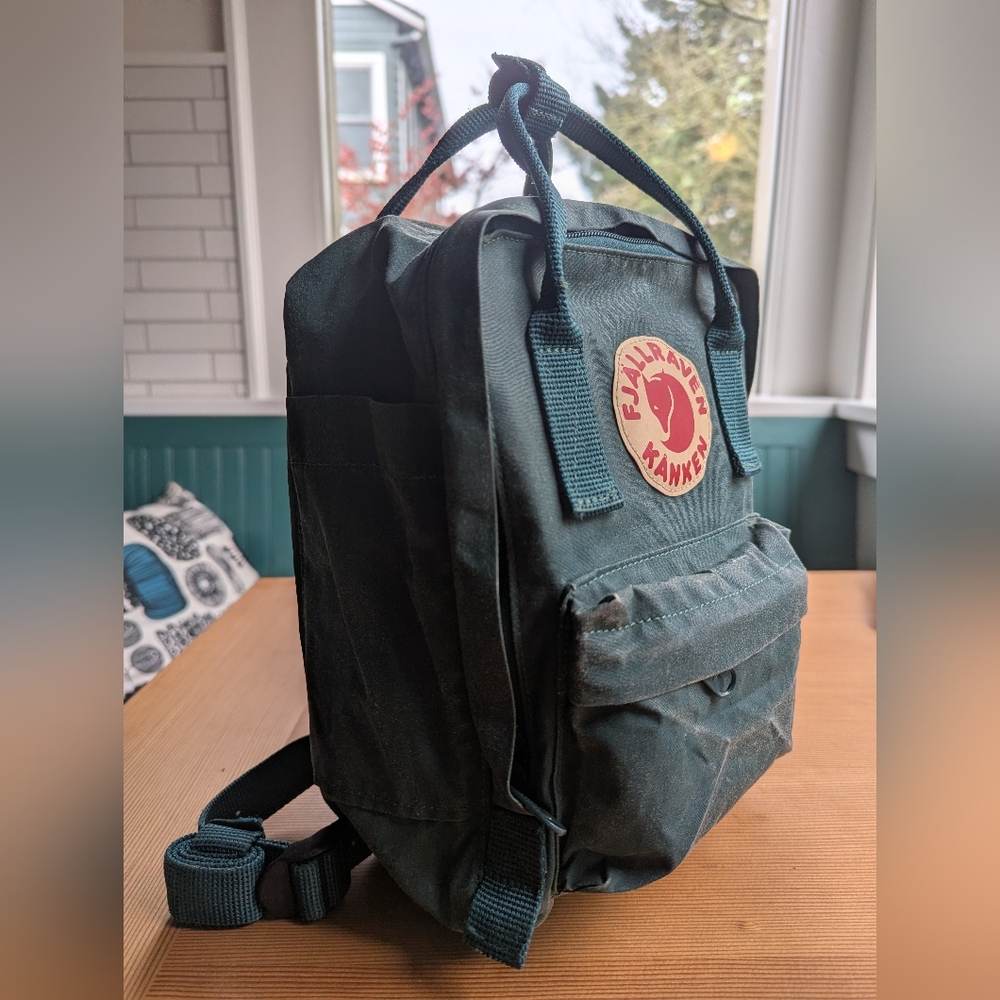 Kånken Mini Blue Backpack - Picture 5 of 6